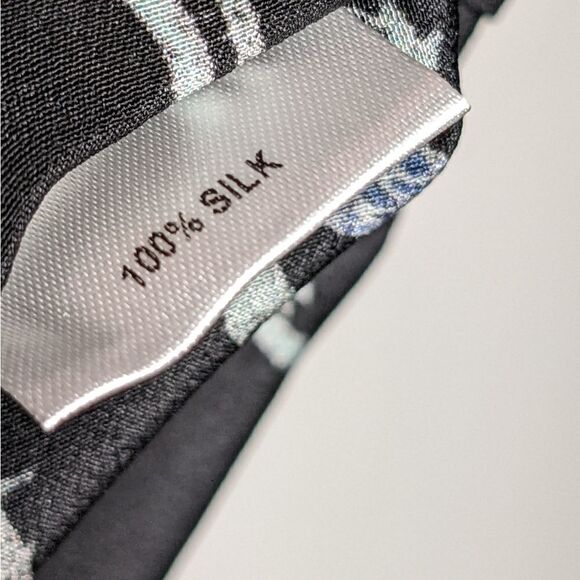 Tucker The Long Tie Blouse After the Rain in Crepe de Chine Silk Top Floral - Picture 6 of 9